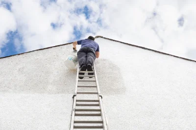 Peinture extérieure à Estrées-la-Campagne — façades et ravalement